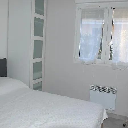 Apartment Les Acanthes